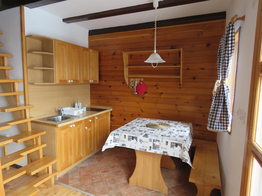 Guesthouse Stefanac Otocac Ngoại thất bức ảnh