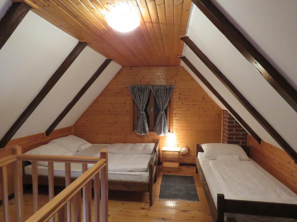 Guesthouse Stefanac Otocac Ngoại thất bức ảnh