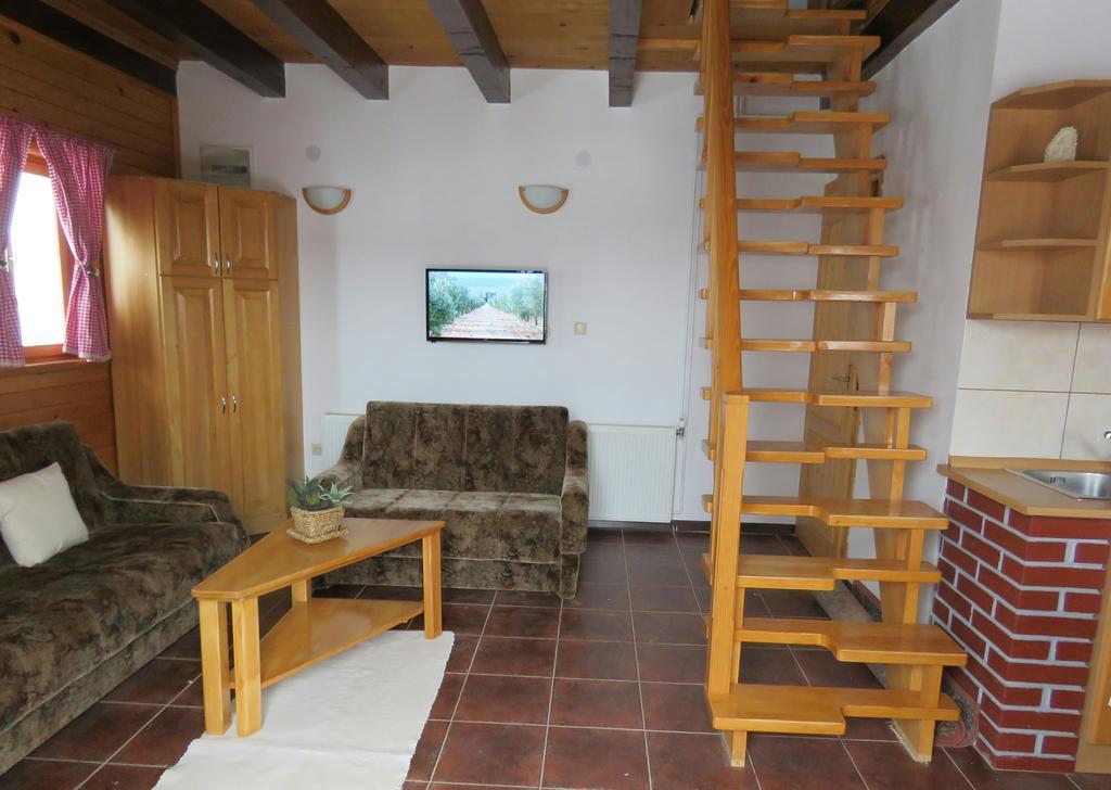 Guesthouse Stefanac Otocac Ngoại thất bức ảnh